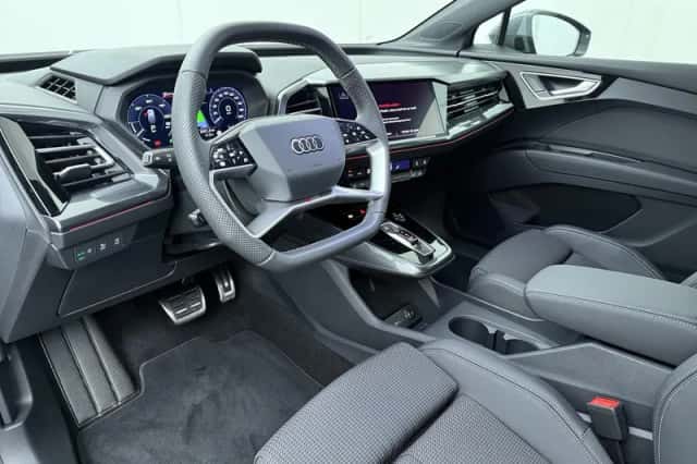Audi Q4 (2025) thumbnail 6