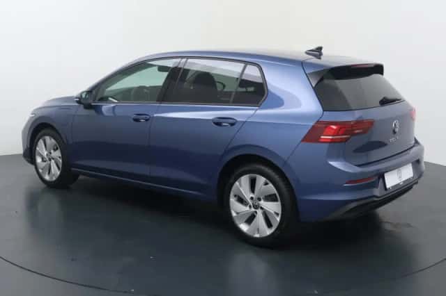 Volkswagen Golf (2026) thumbnail 4