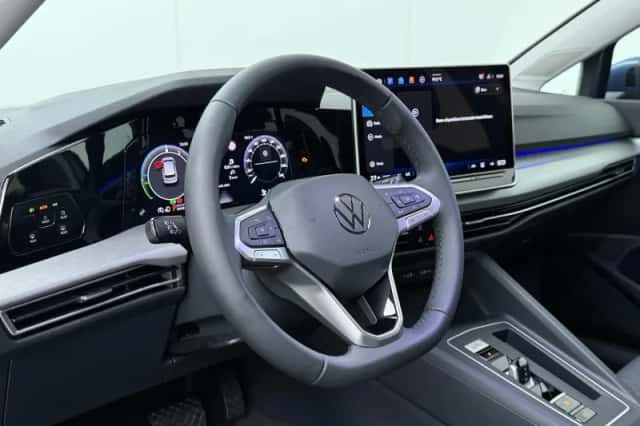 Volkswagen Golf (2026) thumbnail 6