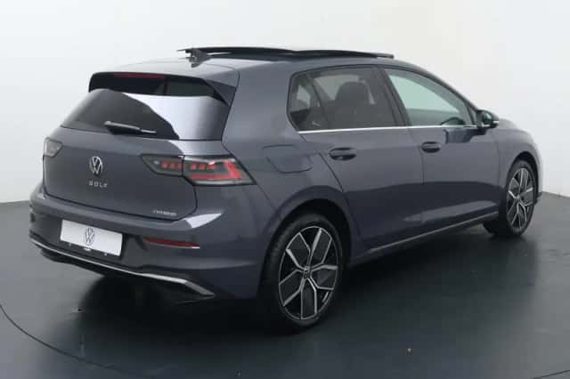 Volkswagen Golf (2026) thumbnail 5
