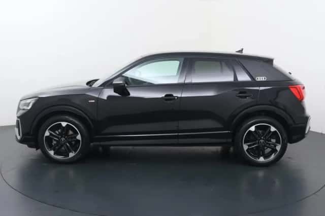 Audi Q2 (2025) thumbnail 2