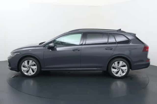 Volkswagen Golf (2026) thumbnail 2