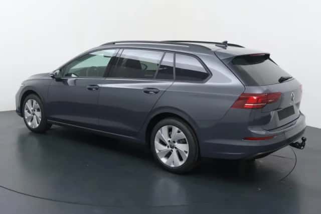 Volkswagen Golf (2026) thumbnail 4