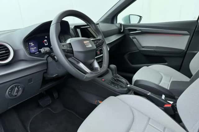 SEAT Arona (2026) thumbnail 6