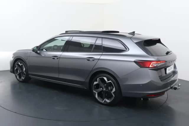 Škoda Superb (2025) thumbnail 5