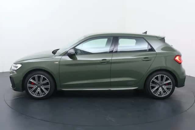 Audi A1 (2025) thumbnail 2