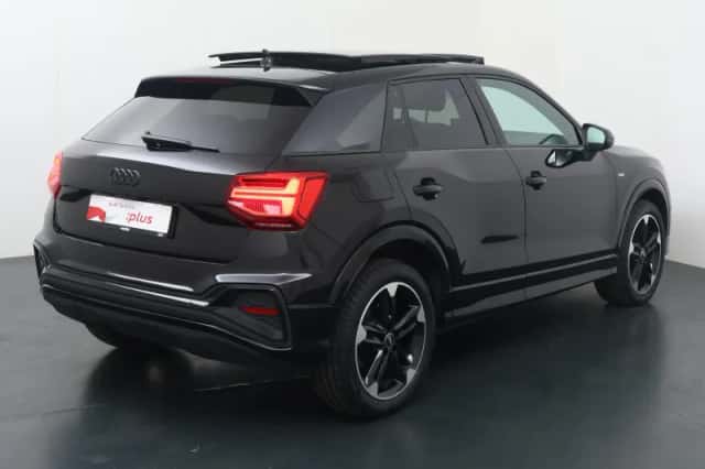 Audi Q2 (2025) thumbnail 6