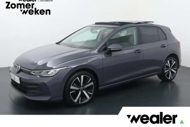 Volkswagen Golf (2025) thumbnail 1