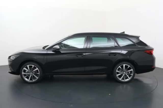 SEAT Leon Sportstourer (2025) thumbnail 2