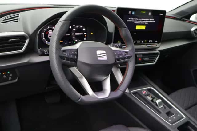 SEAT Leon Sportstourer (2025) thumbnail 4