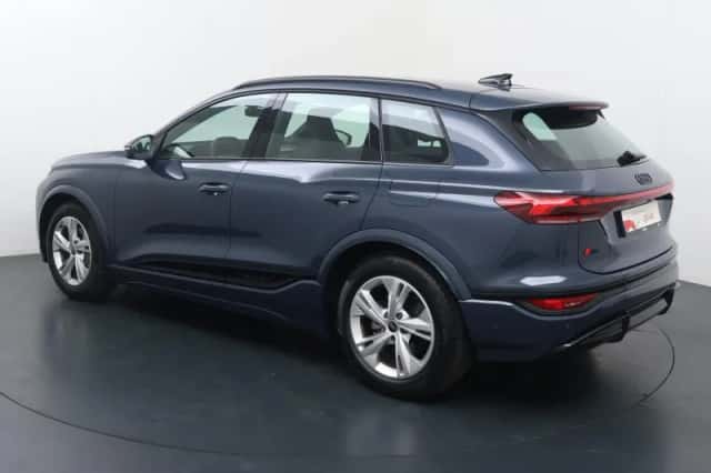 Audi Q6 e-tron (2025) thumbnail 4