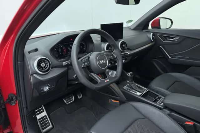 Audi Q2 (2025) thumbnail 6