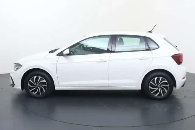 Volkswagen Polo (2021) thumbnail 2