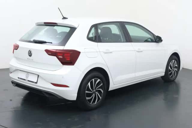 Volkswagen Polo (2021) thumbnail 6