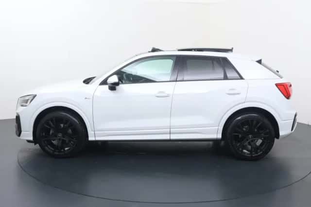 Audi Q2 (2021) thumbnail 2
