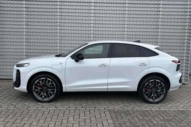 Audi Q3 (2026) thumbnail 4