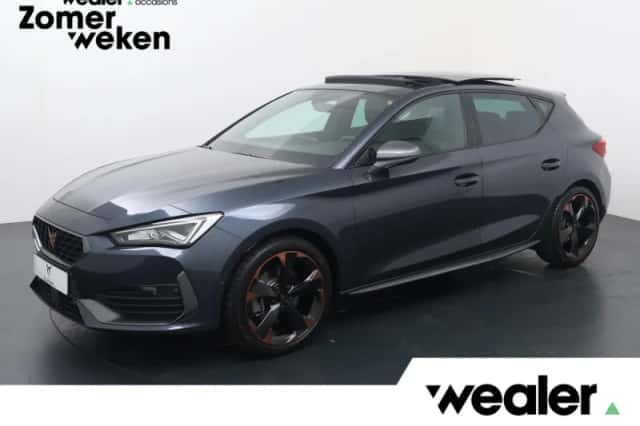 CUPRA Leon (2024) thumbnail 1