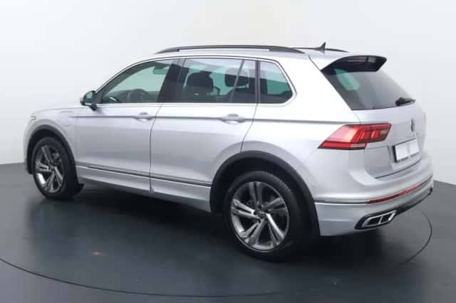 Volkswagen Tiguan (2024) thumbnail 4