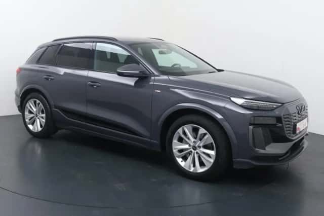 Audi Q6 e-tron (2025) thumbnail 3
