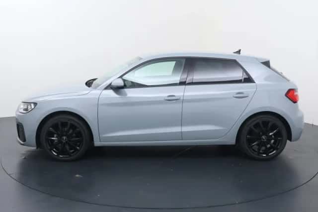 Audi A1 (2024) thumbnail 2