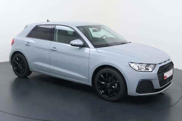 Audi A1 (2024) thumbnail 3