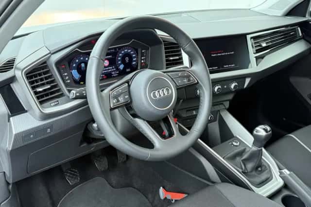Audi A1 (2024) thumbnail 6