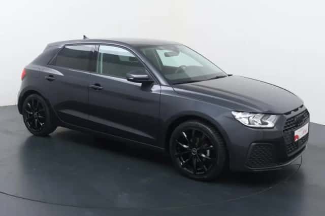 Audi A1 (2024) thumbnail 3