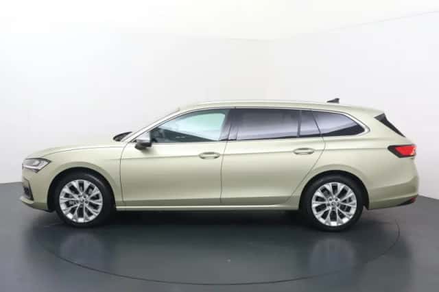 Škoda Superb (2025) thumbnail 2