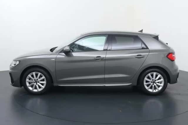 Audi A1 (2025) thumbnail 2
