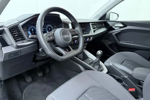 Audi A1 (2025) thumbnail 6