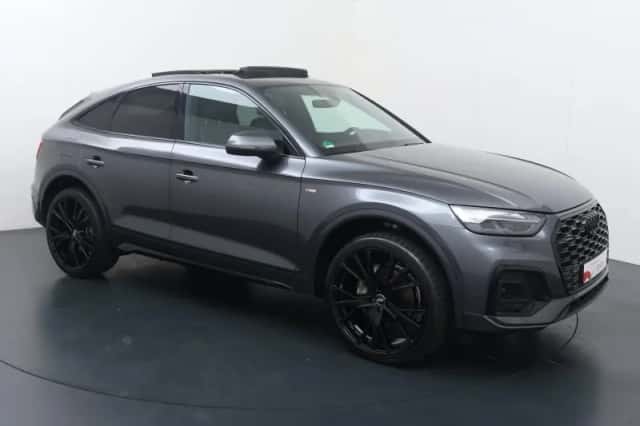 Audi Q5 (2022) thumbnail 3