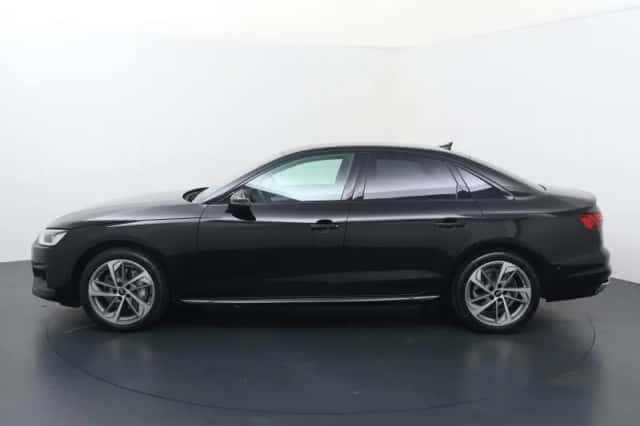 Audi A4 (2025) thumbnail 2