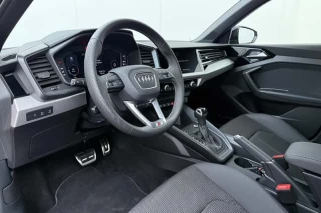 Audi A1 (2025) thumbnail 6