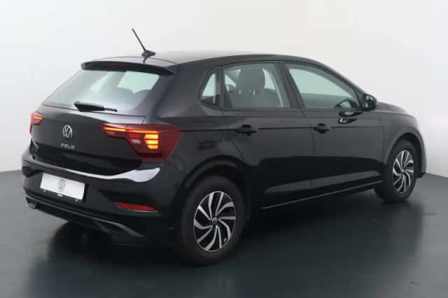 Volkswagen Polo (2022) thumbnail 5