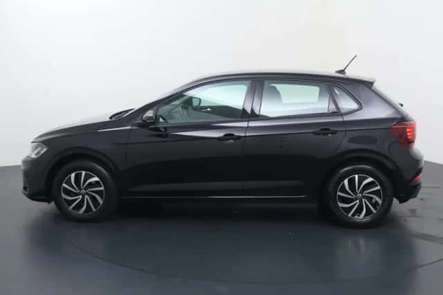 Volkswagen Polo (2023) thumbnail 2