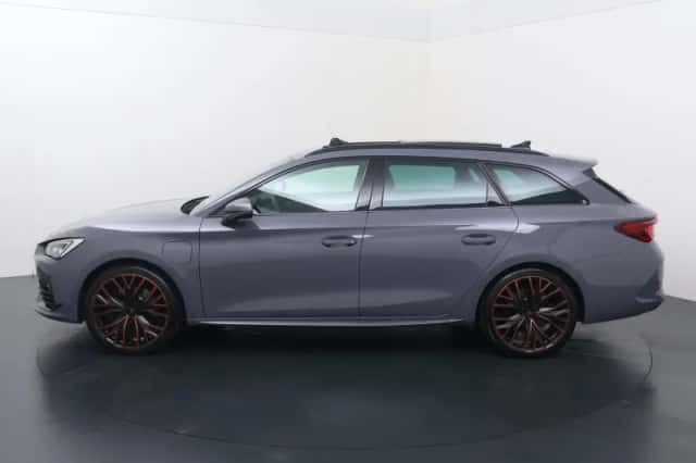 CUPRA Leon Sportstourer (2022) thumbnail 2