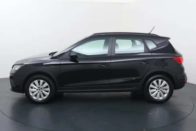 SEAT Arona (2025) thumbnail 2