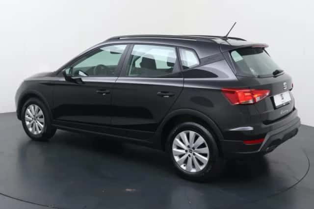 SEAT Arona (2025) thumbnail 5