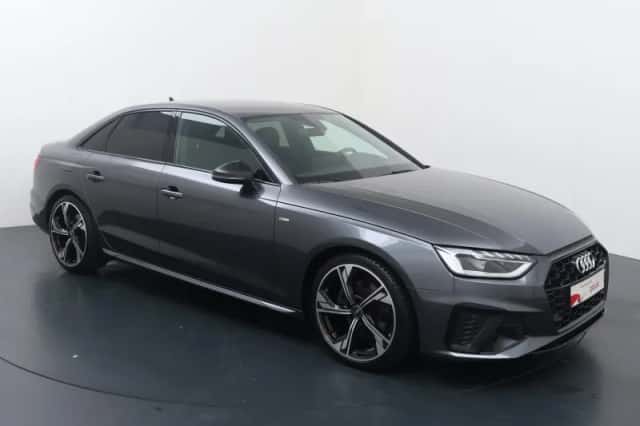 Audi A4 (2021) thumbnail 3