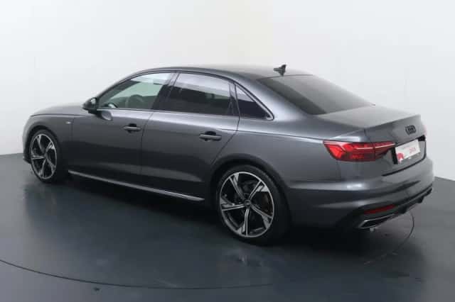 Audi A4 (2021) thumbnail 4