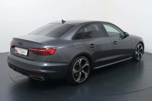 Audi A4 (2021) thumbnail 5