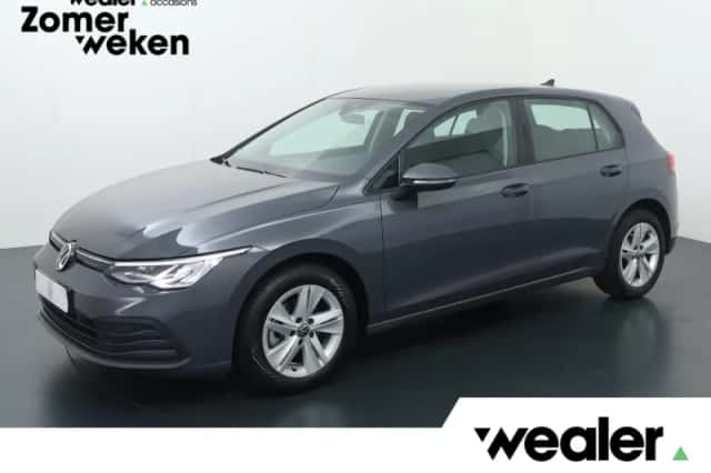 Volkswagen Golf (2023) thumbnail 1