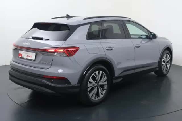 Audi Q4 e-tron (2025) thumbnail 6