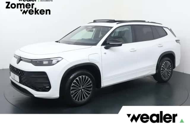 Volkswagen Tayron (2025) thumbnail 1