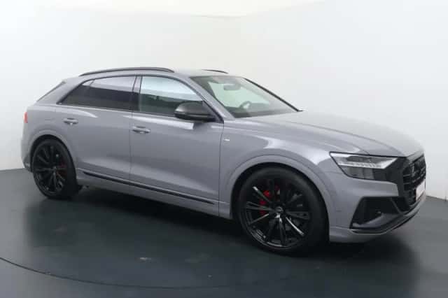 Audi Q8 (2023) thumbnail 3