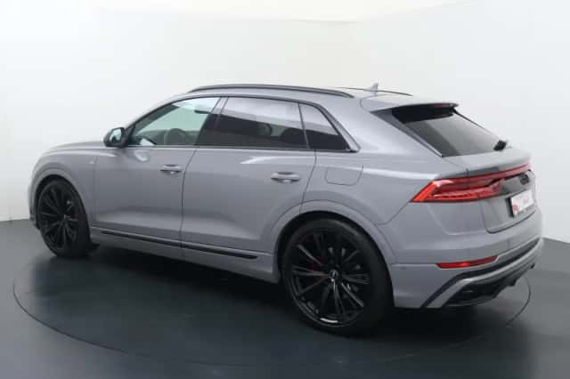 Audi Q8 (2023) thumbnail 4