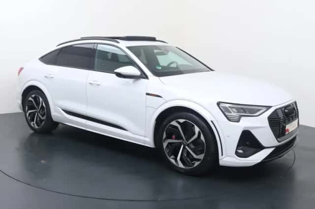 Audi e-tron (2023) thumbnail 3