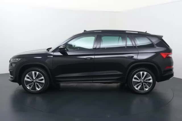 Škoda Kodiaq (2023) thumbnail 2