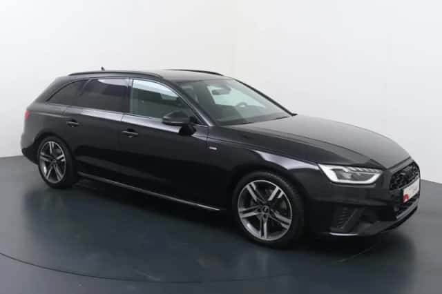 Audi A4 (2023) thumbnail 3