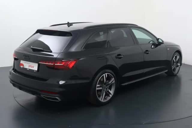 Audi A4 (2023) thumbnail 6